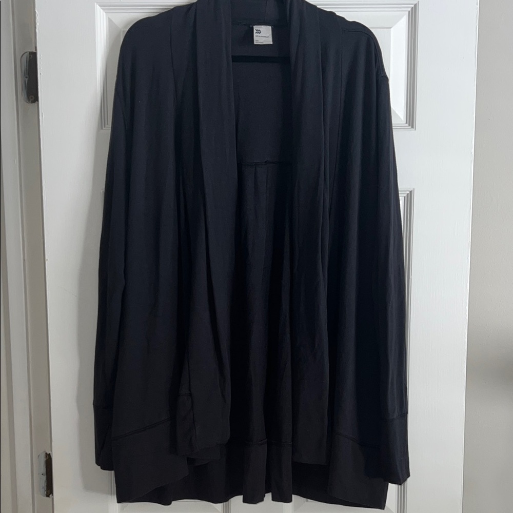 All in Motion Flyaway Cardigan in Black size XXL